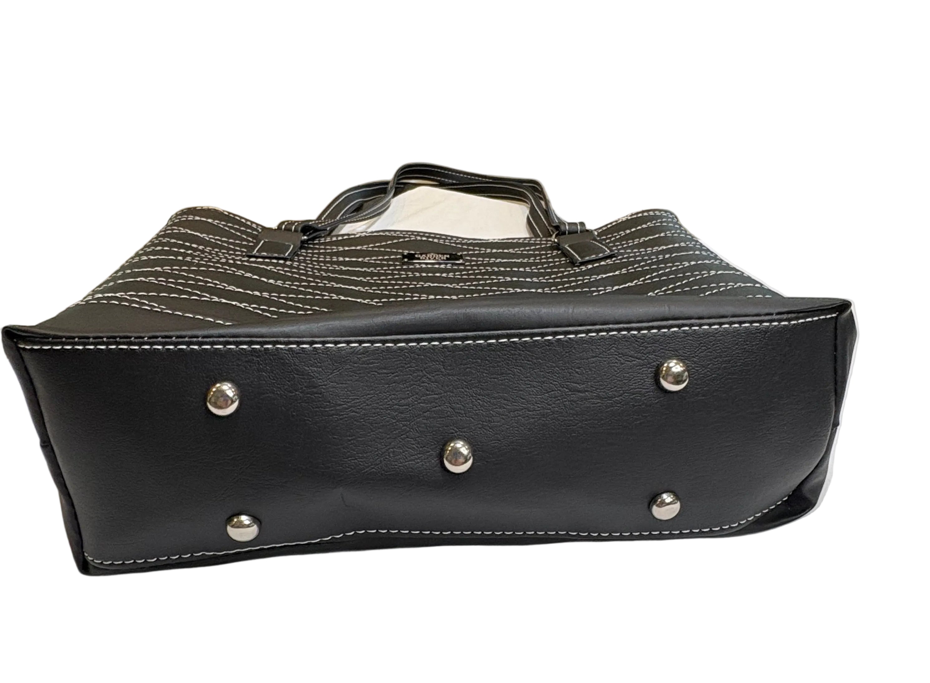 Big B - Classic Black / White Stitching